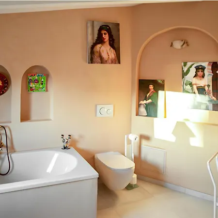 Villa With Swimming In Nice Holiday home *