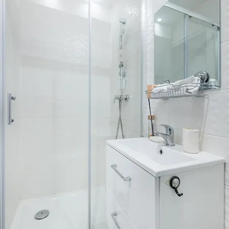 Apartment Le Cocon Nicois - 5min Tramway Et Nice