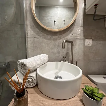 Apartment Massena Square Studio Ac Old Town 5Min Beach *