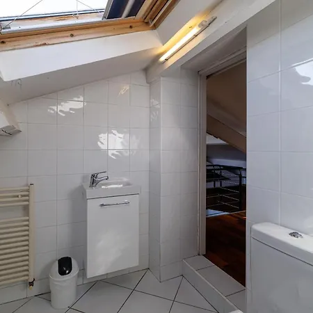 Open View Terrace - Wide 2 Bdr Quiet Area Apartment *