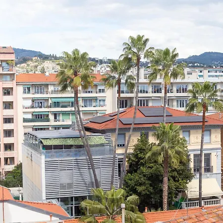 - Sweethome Spacious Flat - Balcon