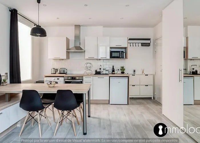 Hyper Central Studio 2 Minutes Walk From \
