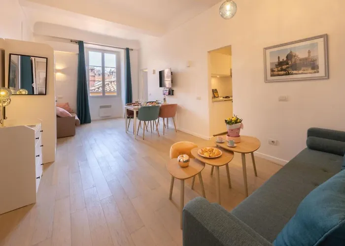 06A3 - Lovely Apartment In The Heart Of Old Nice