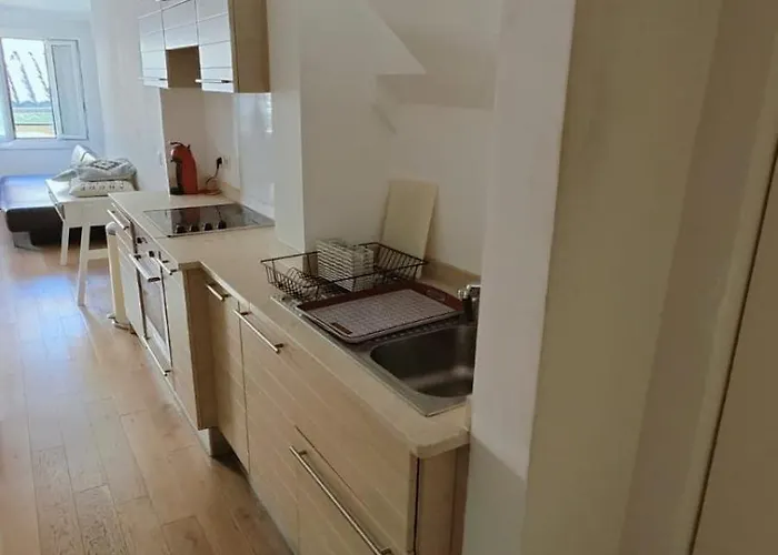 Beach Proximity In Historic Nice, Your Perfect 2 Room Rental