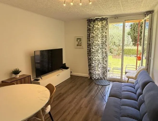 Peaceful Nice Apartment Garden View, 20 Min From Beach