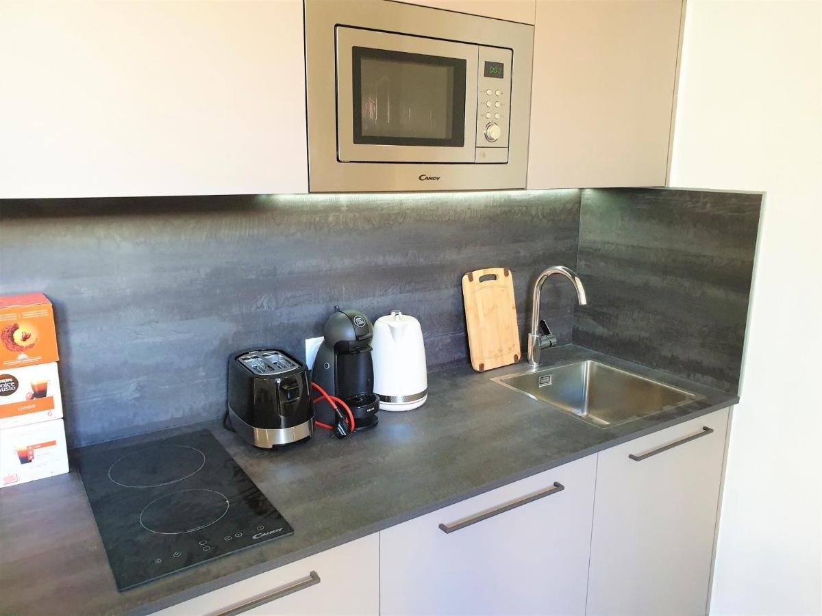 Apartment Hypercentre-201 *