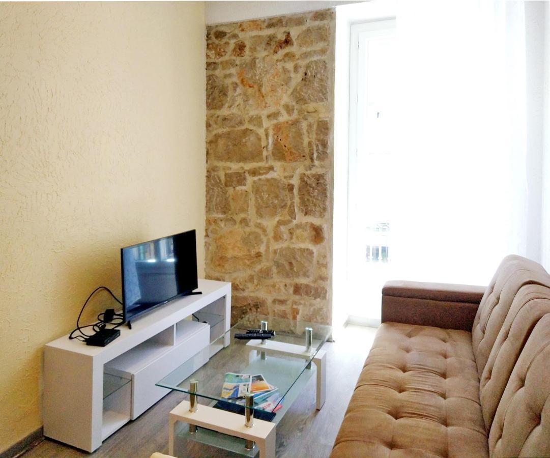 2-bedrooms аpartment Port With Parking