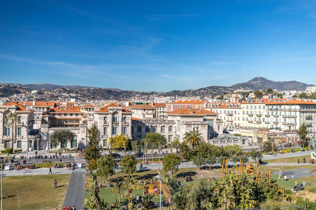 Gorgeous 1 Bdr With Gardens View In The Old Town Apartment
