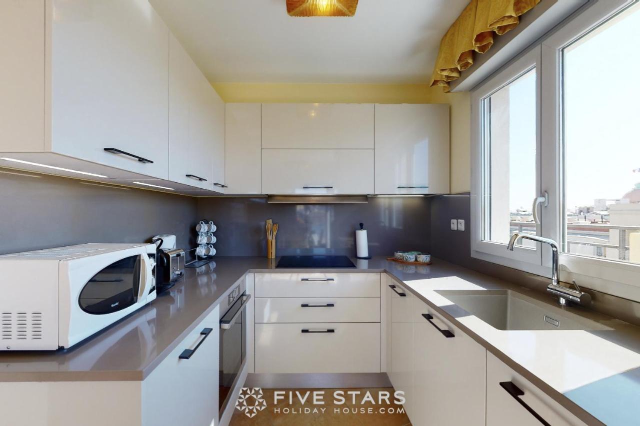 Luxury Five Stars House Apartment