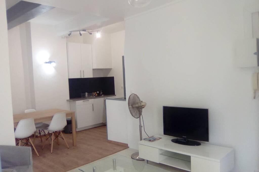 Old Center Last Stage * Nice