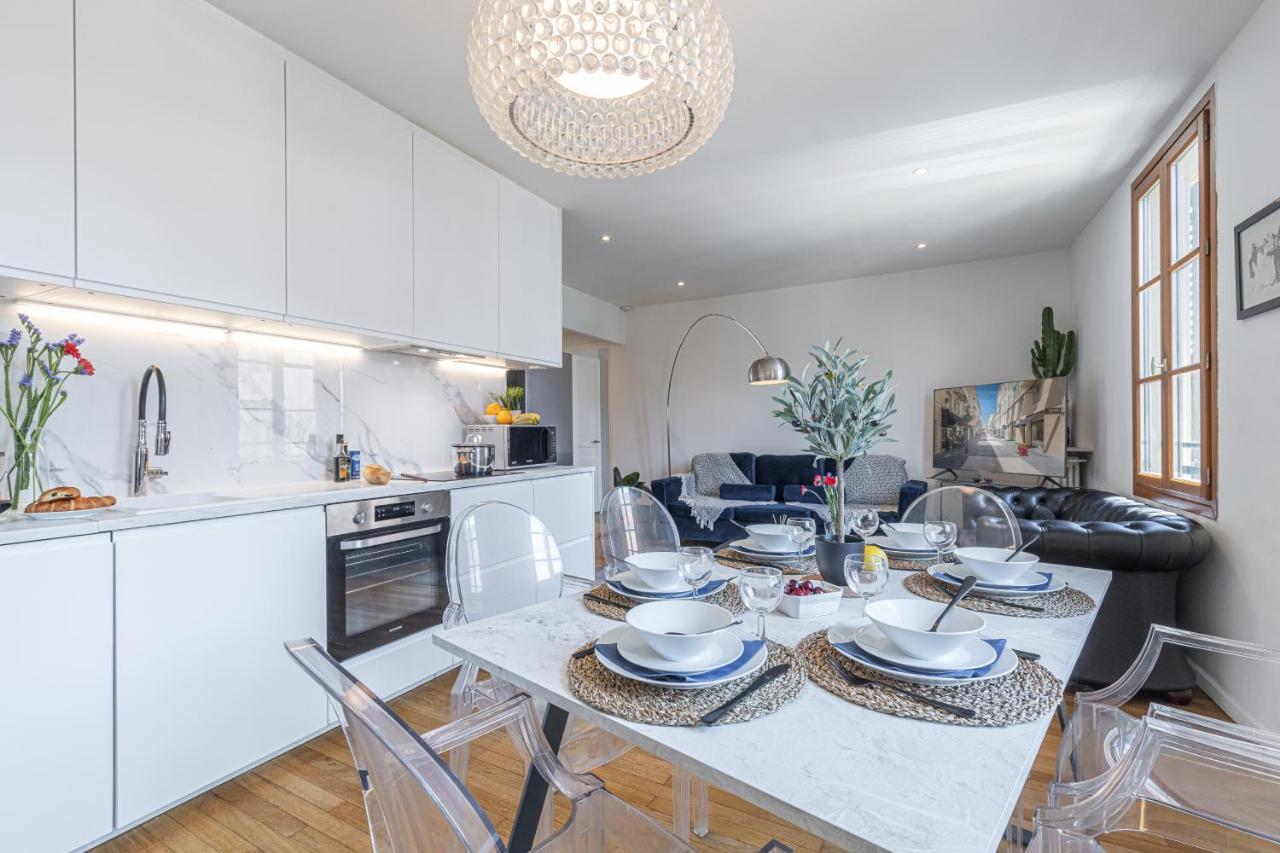 Apartment Feel - Alphonse Karr *