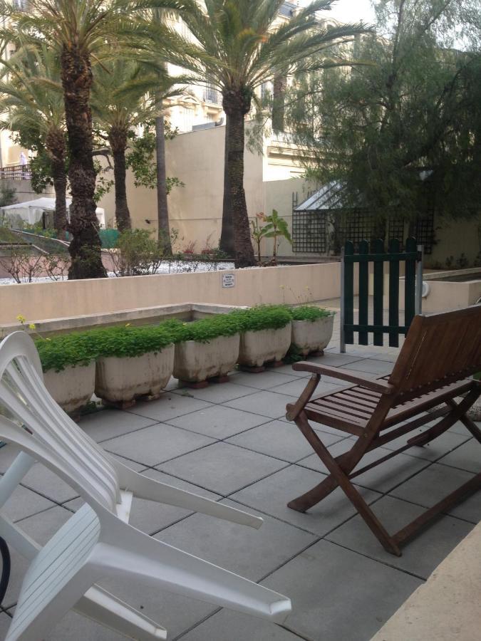 Floreva Apartment *