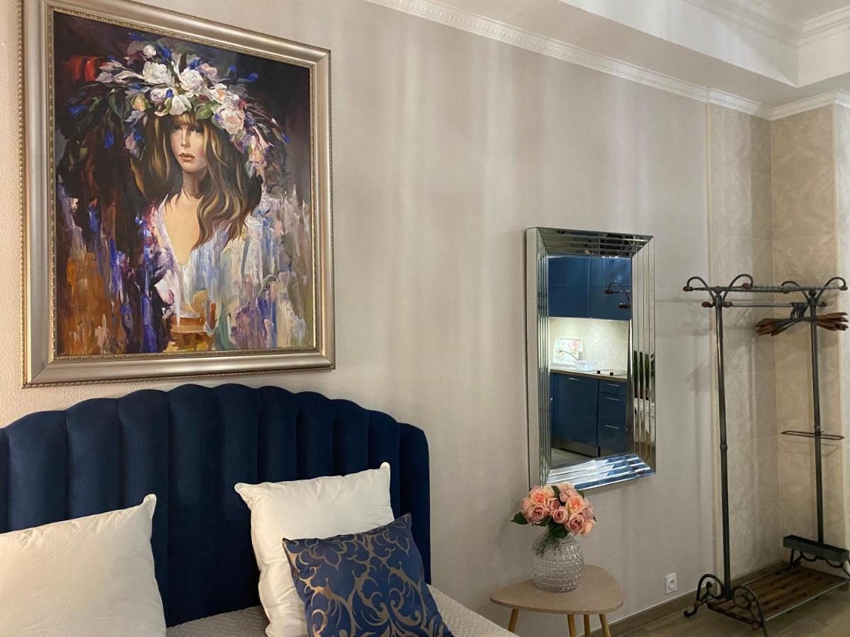 Large Beautiful Near The Negresco