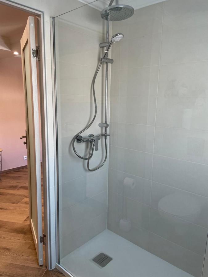 Apartment With Swimming Pool 80 Meters Near The