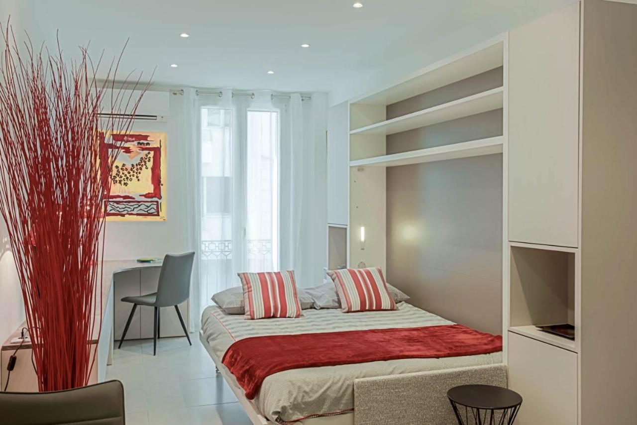 #3 Bottero A 2mins De La & Promenade Des