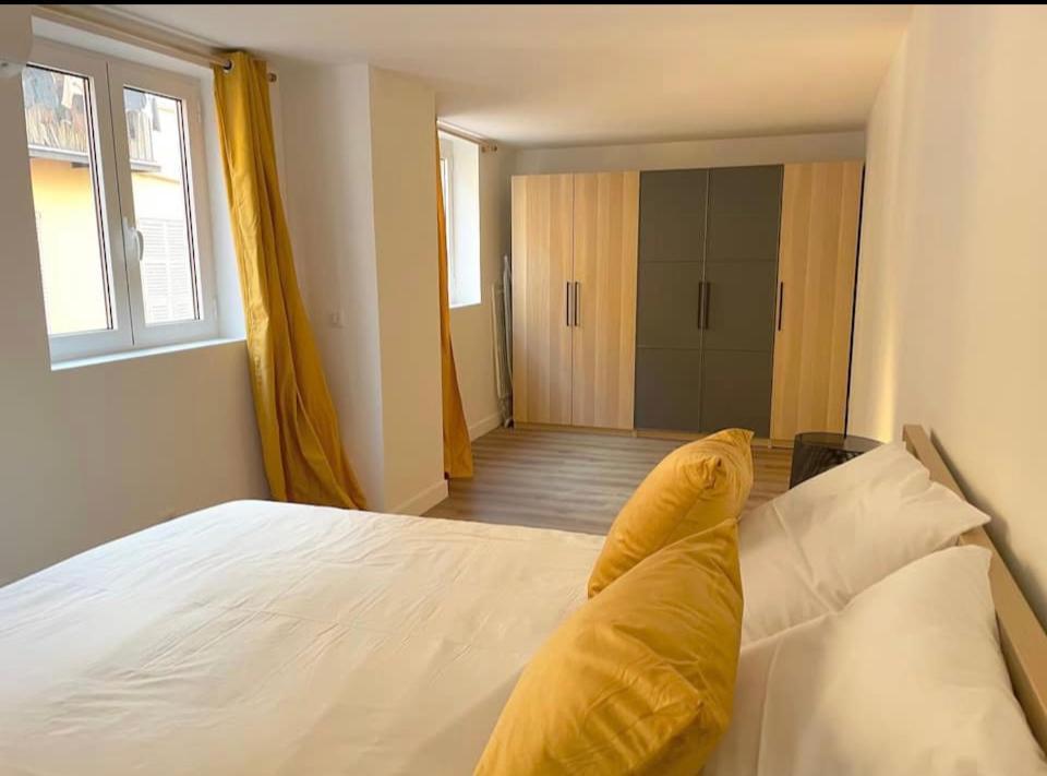 Homelivia,industriel Cosy Nice