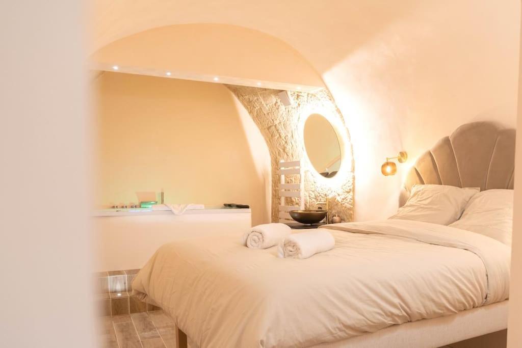 Apartment Luxury Room, Parking, Wifi, Jacuzzi, Balneo *