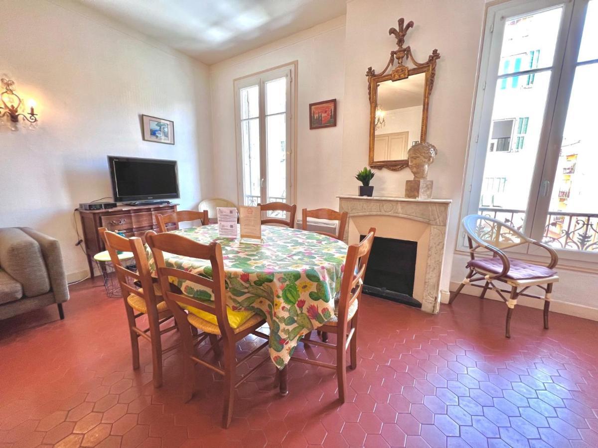 Riviera: Spacious 5-room Duplex Near Sea In Old Town Port *