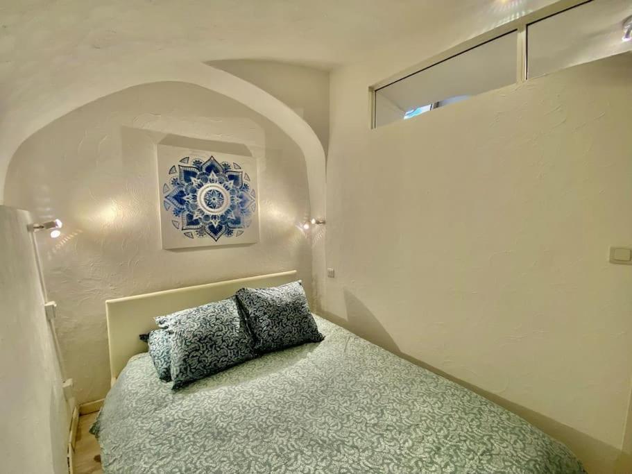 Vieux-nice 2 Pieces En Duplex Apartment