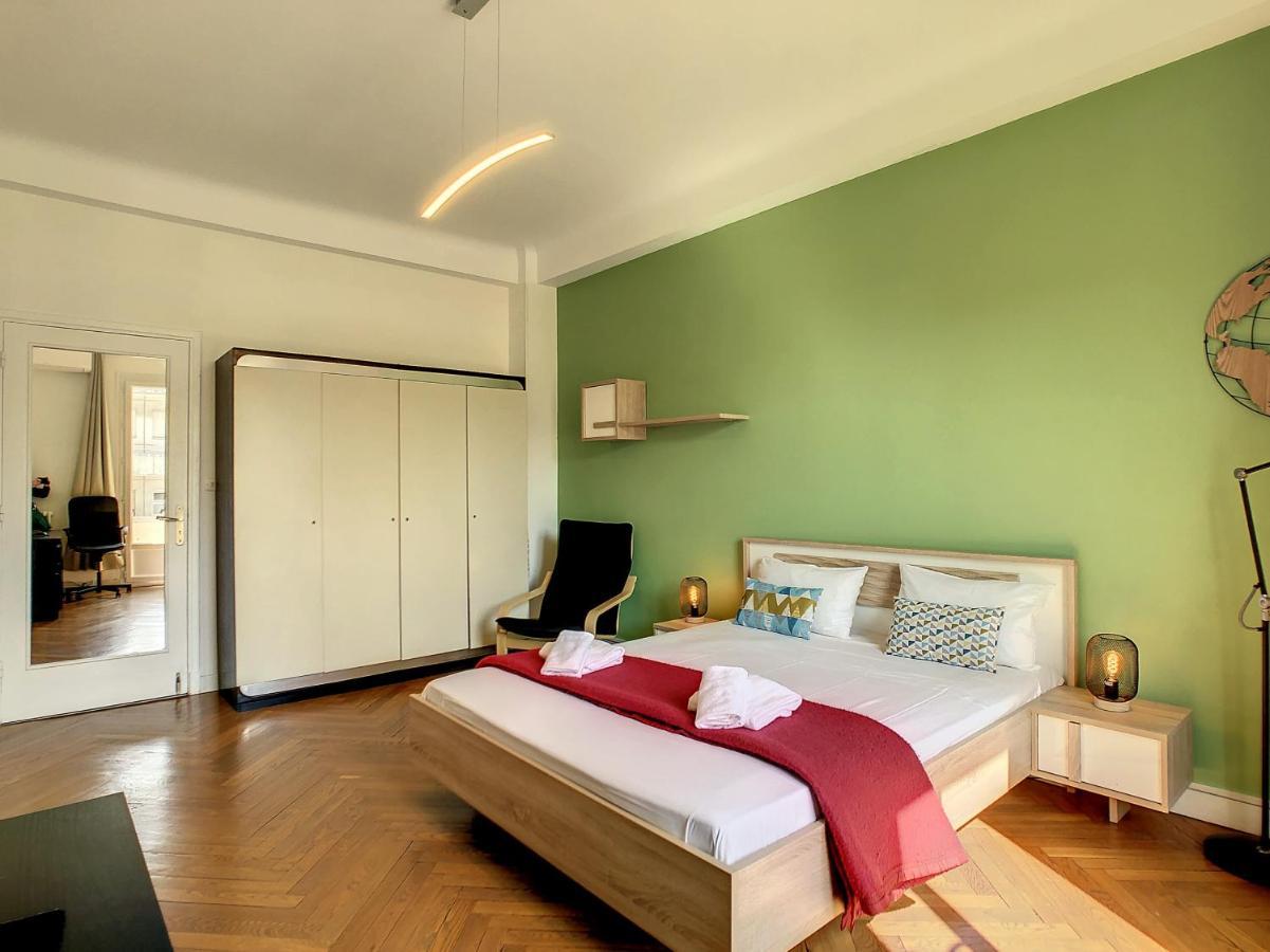 Nestor&jeeves - Chill Lounge - Center, Close Sea