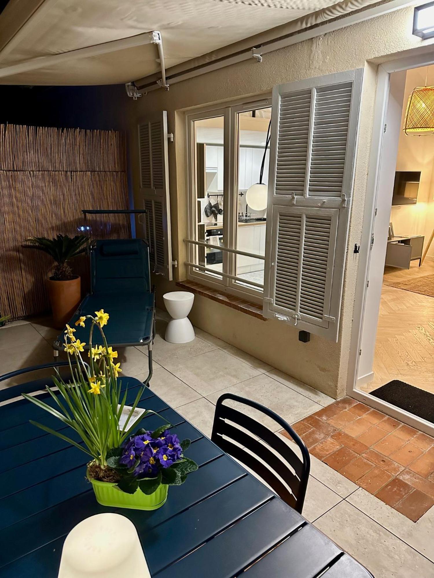 Charming House, Large Private Terrace, Air Conditioning - 