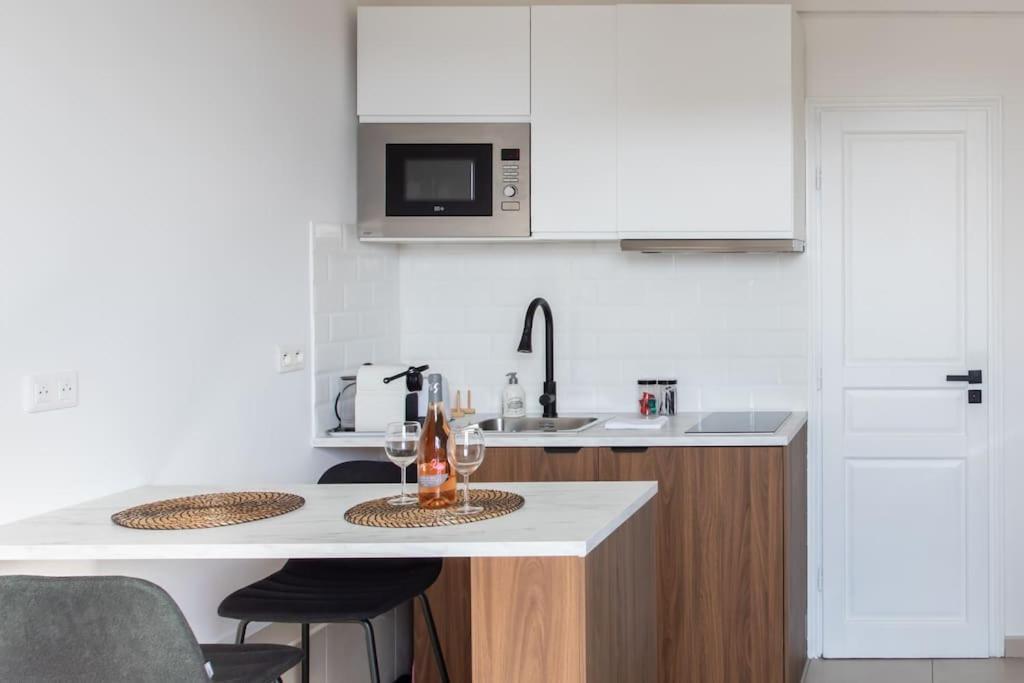 L33 2p Jean Medecin Centrale/ 2 Balcony & Ac Apartment