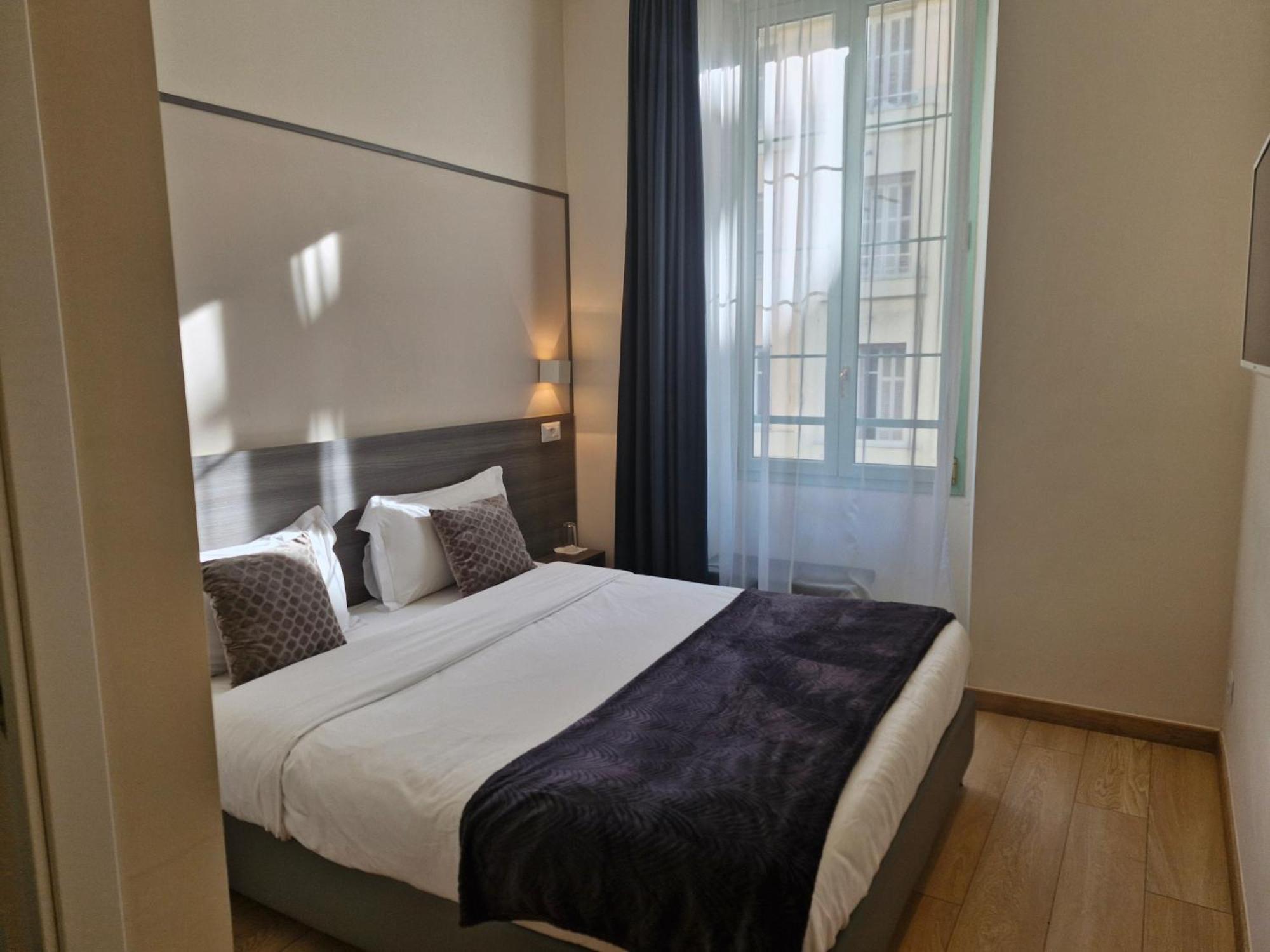 Boutique Neptune 2*