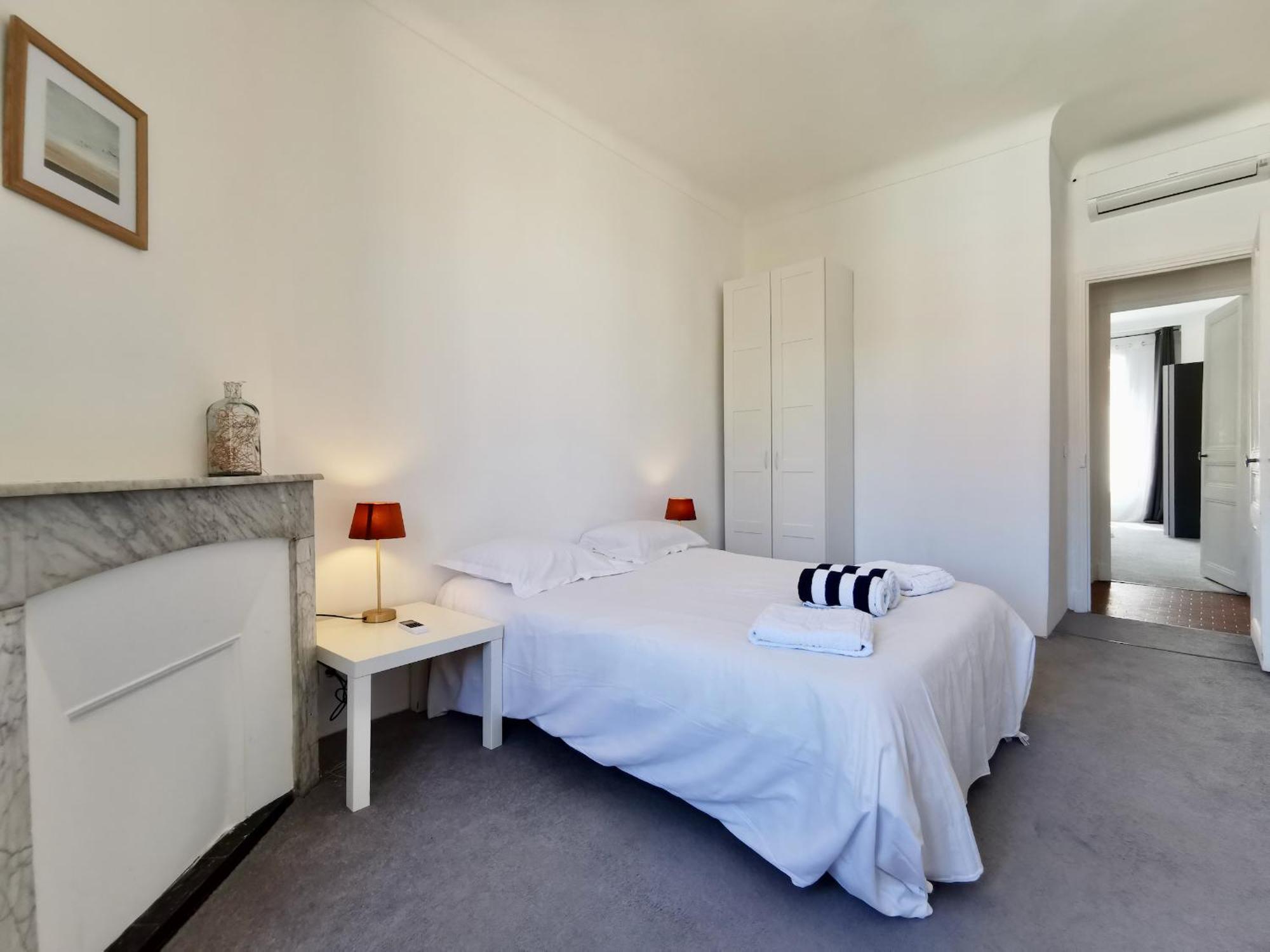Palais Biscarra By Guys Apartment