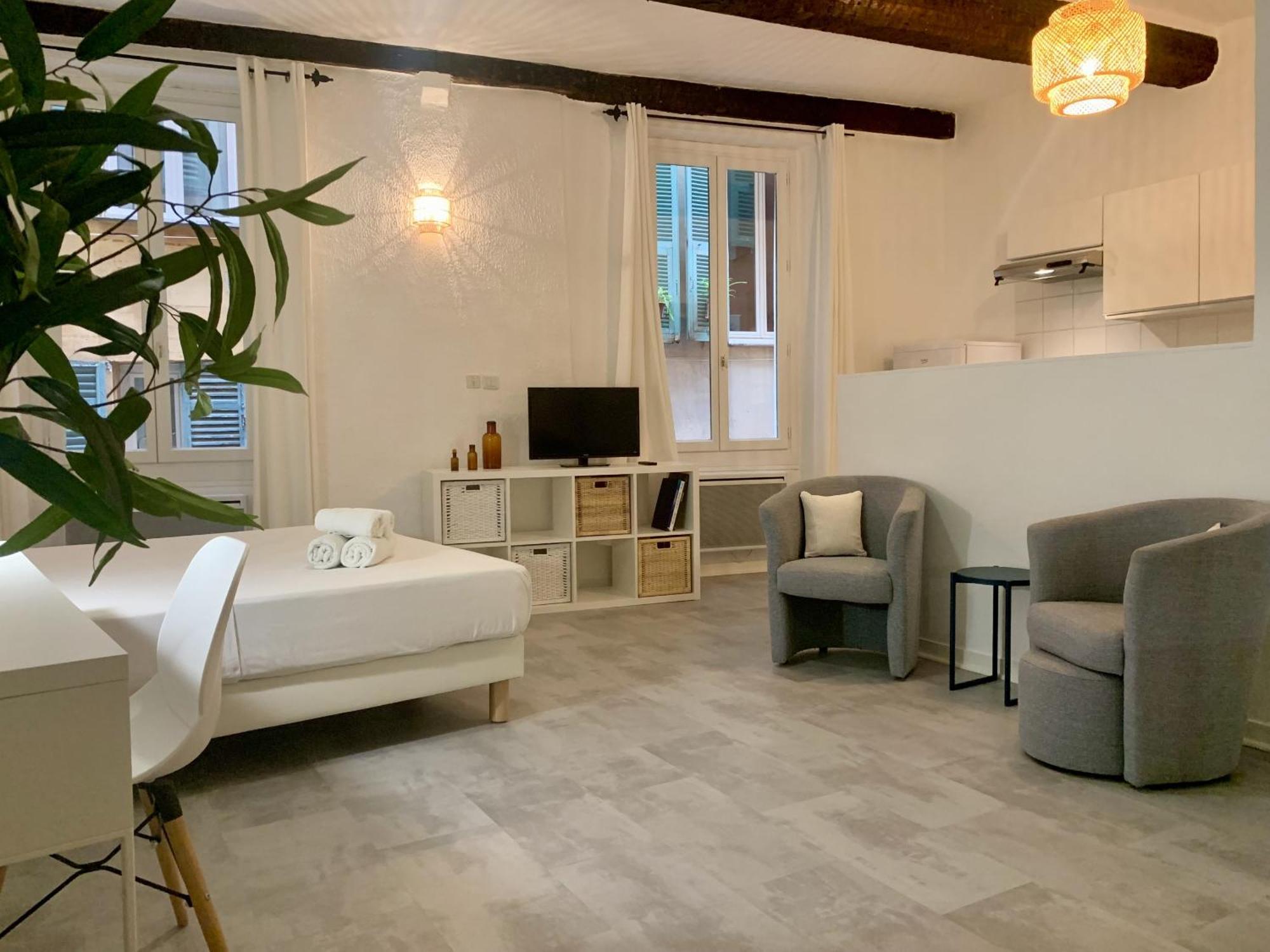 Riviera - Cocon De Gilly - Old Town Promenade Des Apartment