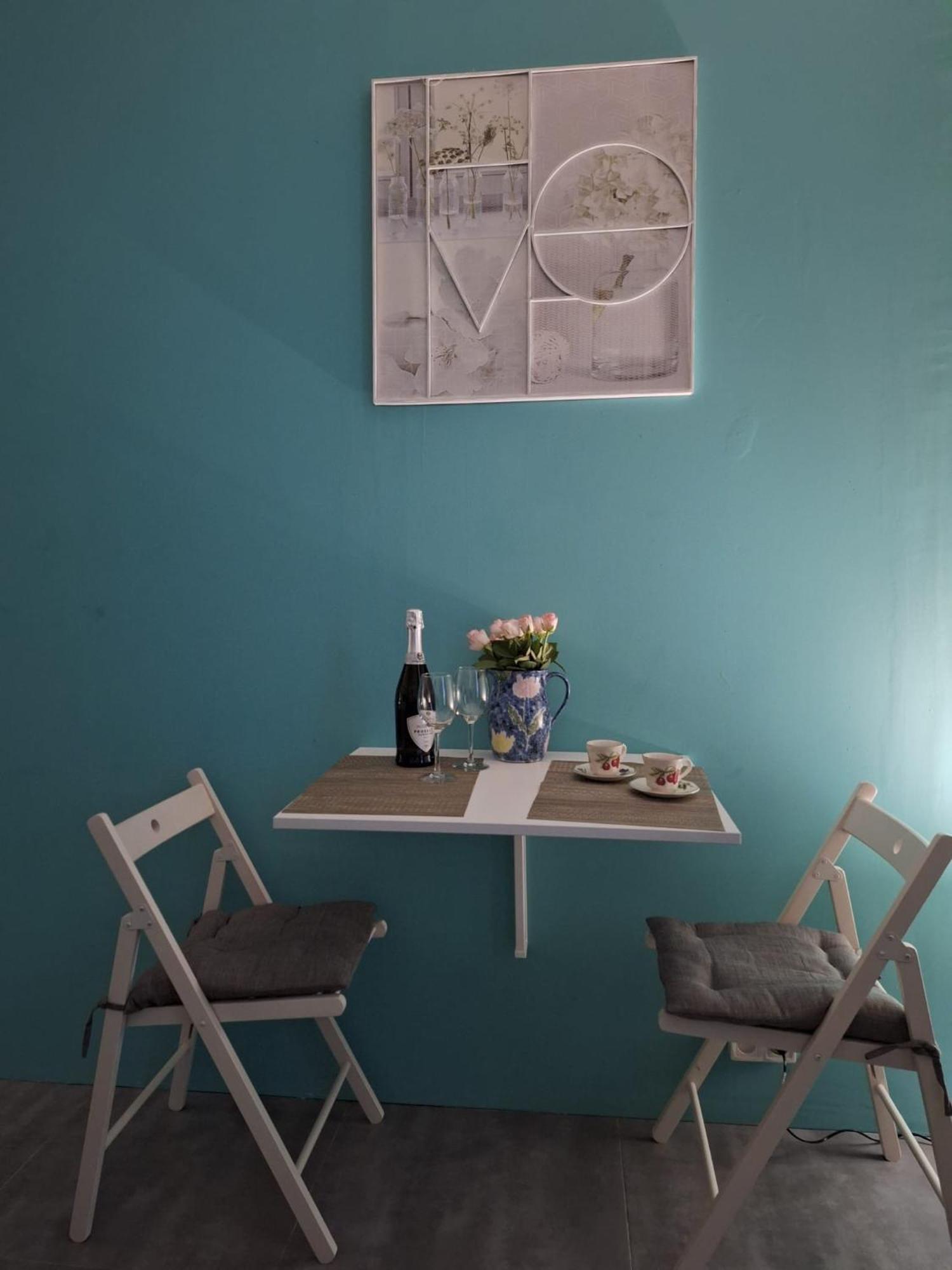 Beautiful With Terrace Centre Apartment *