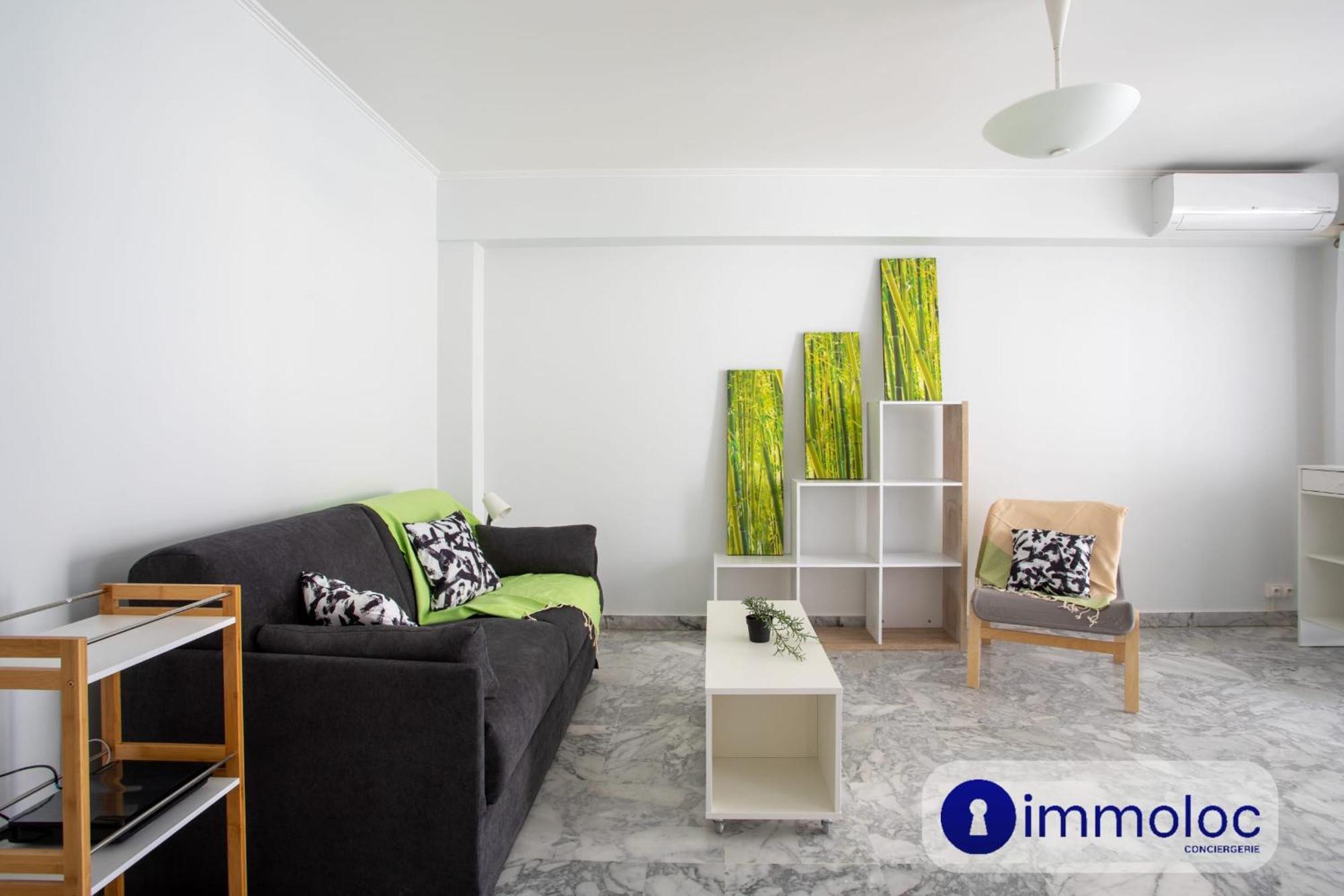 Air-conditioned District Of The Musicians Apartment