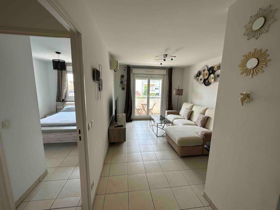 Cosy T2 1-min Walk To Promenade Des & Beach, Sea View