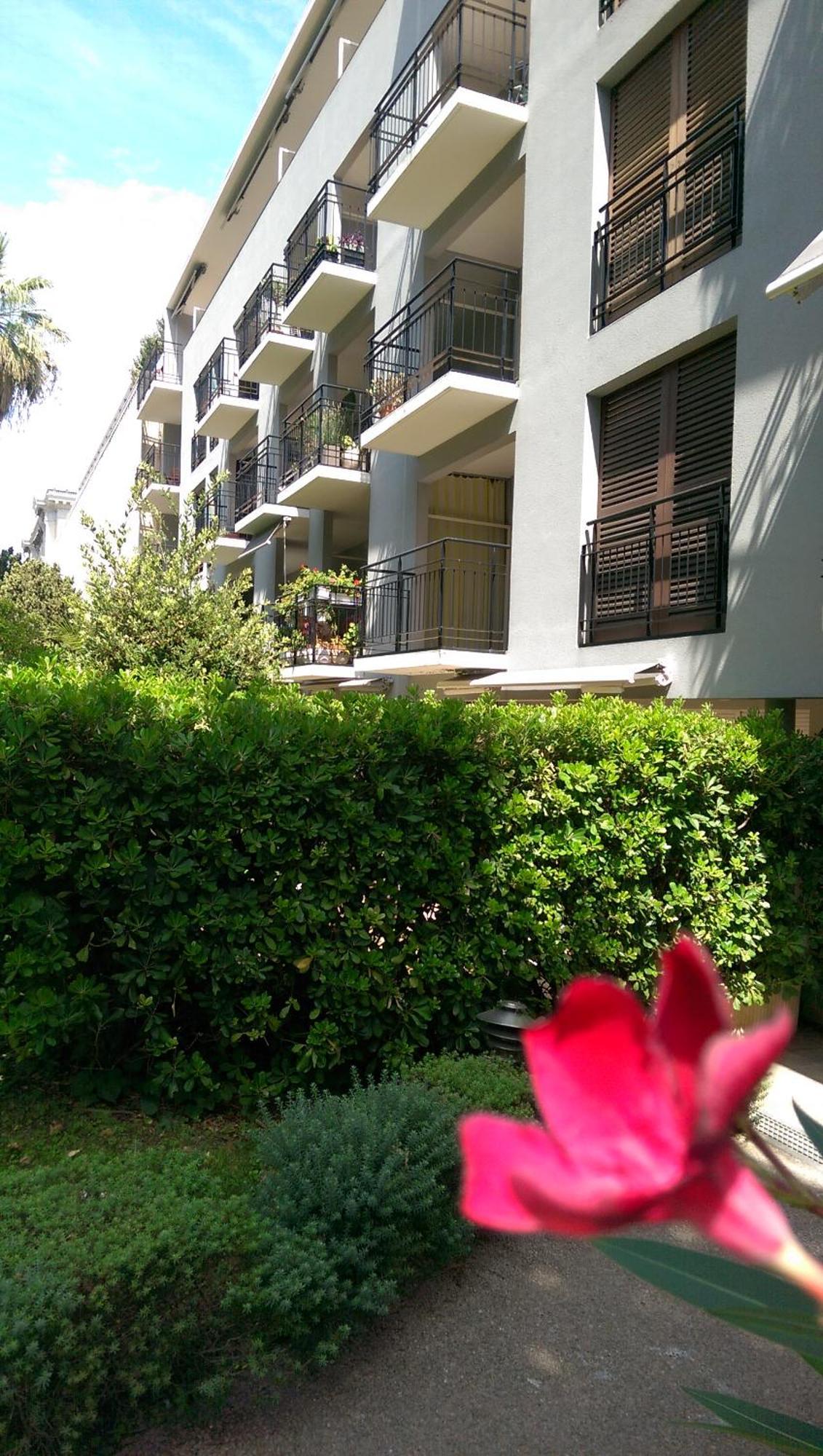 Apartment Harry Garden *