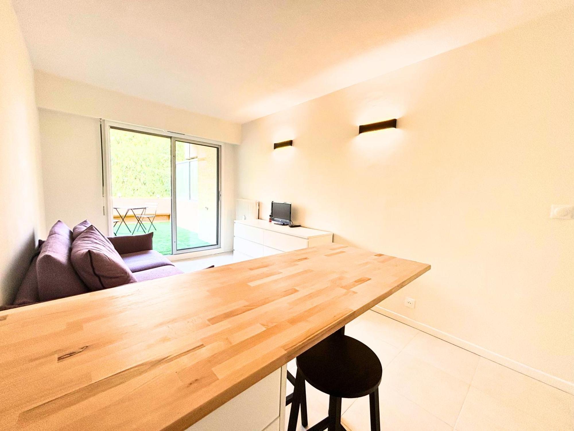 Appartement Vue - Clim, Piscine & Restaurant Nice