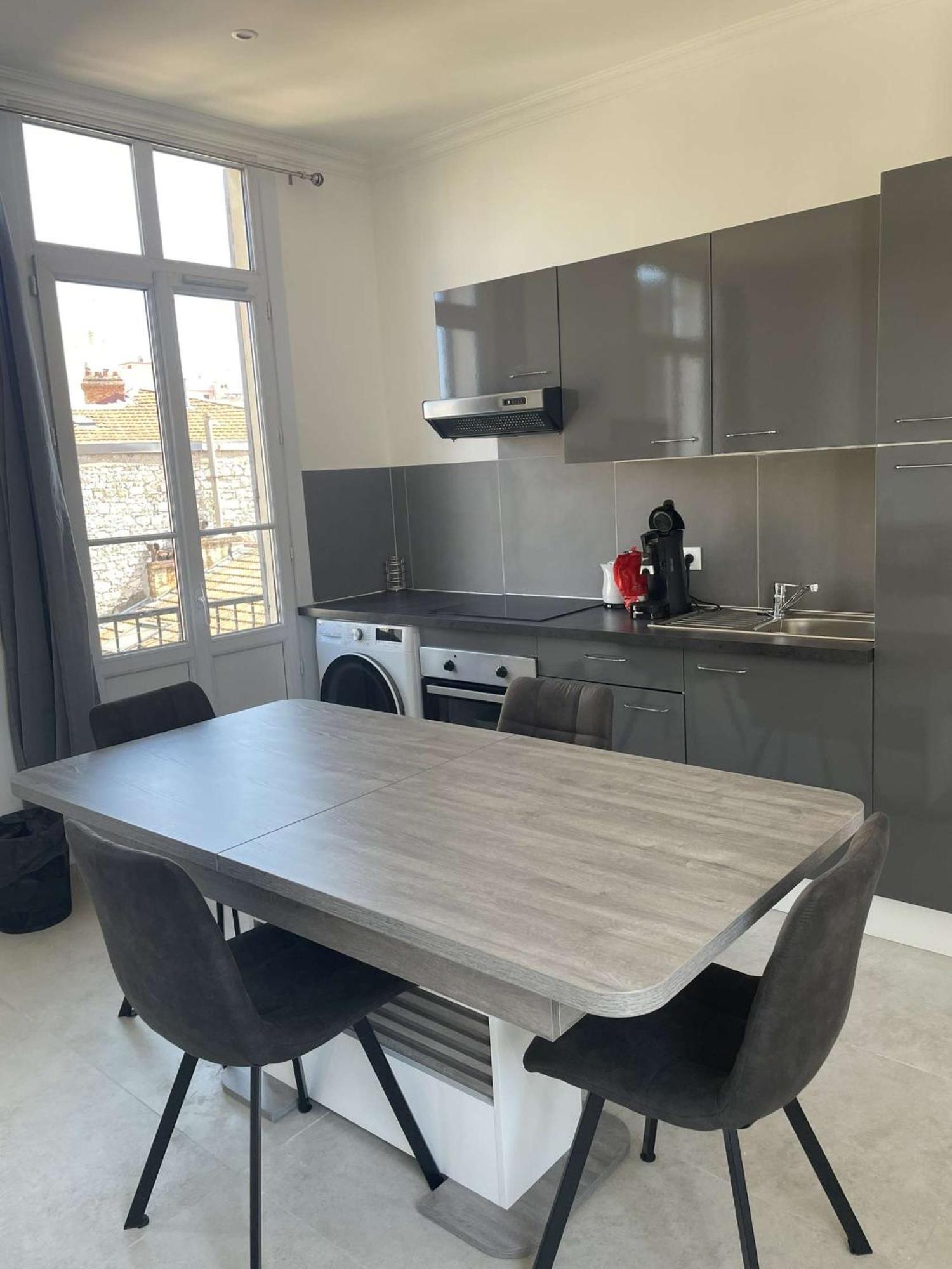 Cosy Flat 250m From Apartment Nice