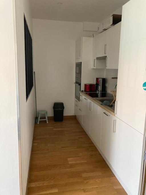 L 21 Apartment *
