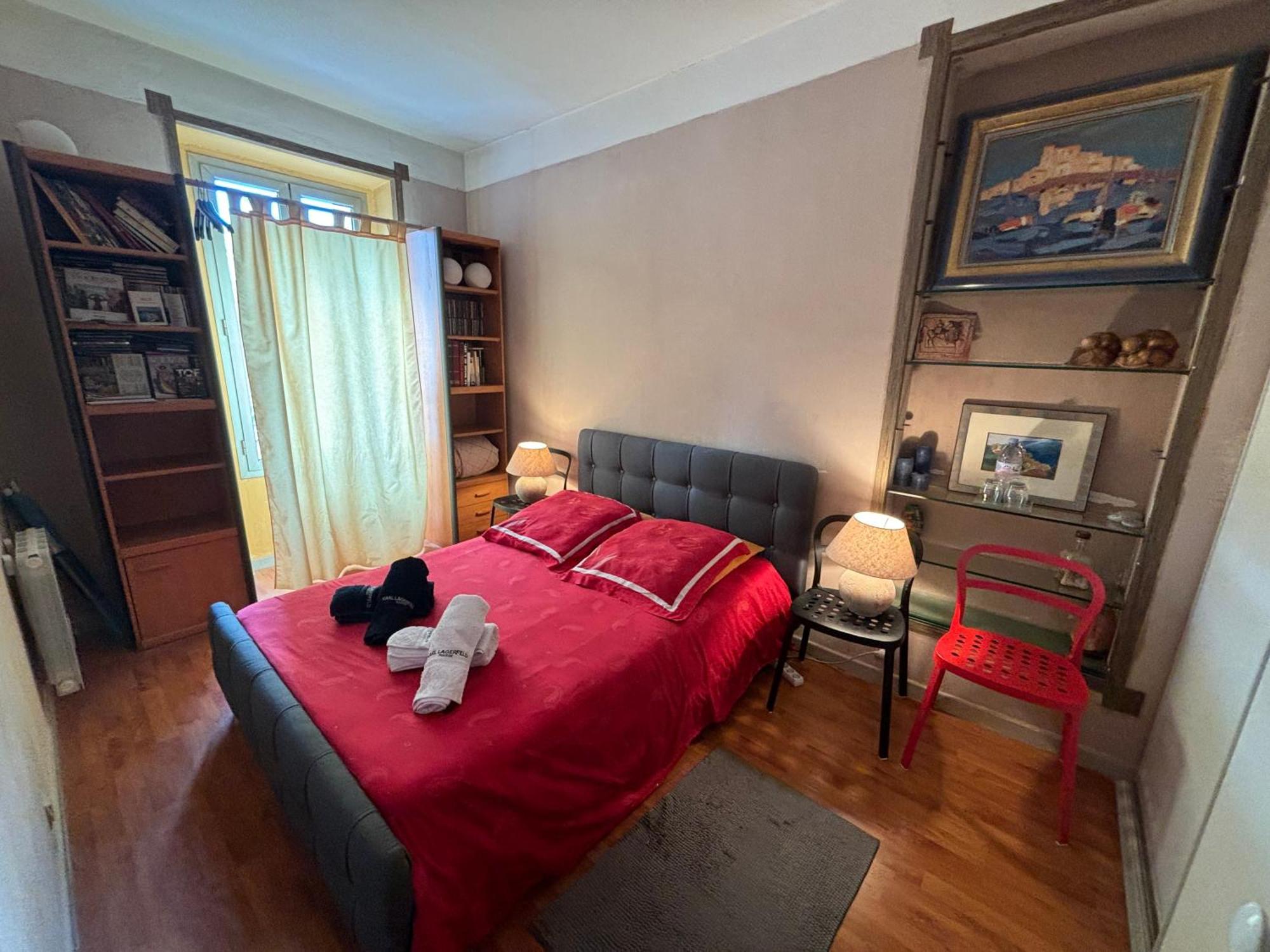 Hospedagem domiciliar Near Port In A Shared Nice