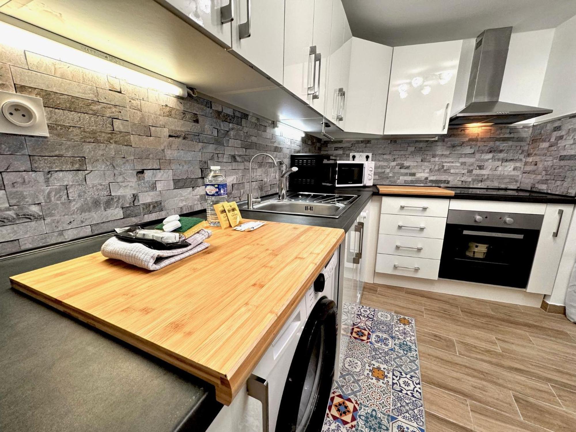 Riviera - Angle Droite - Old Town Promenade Des Nice