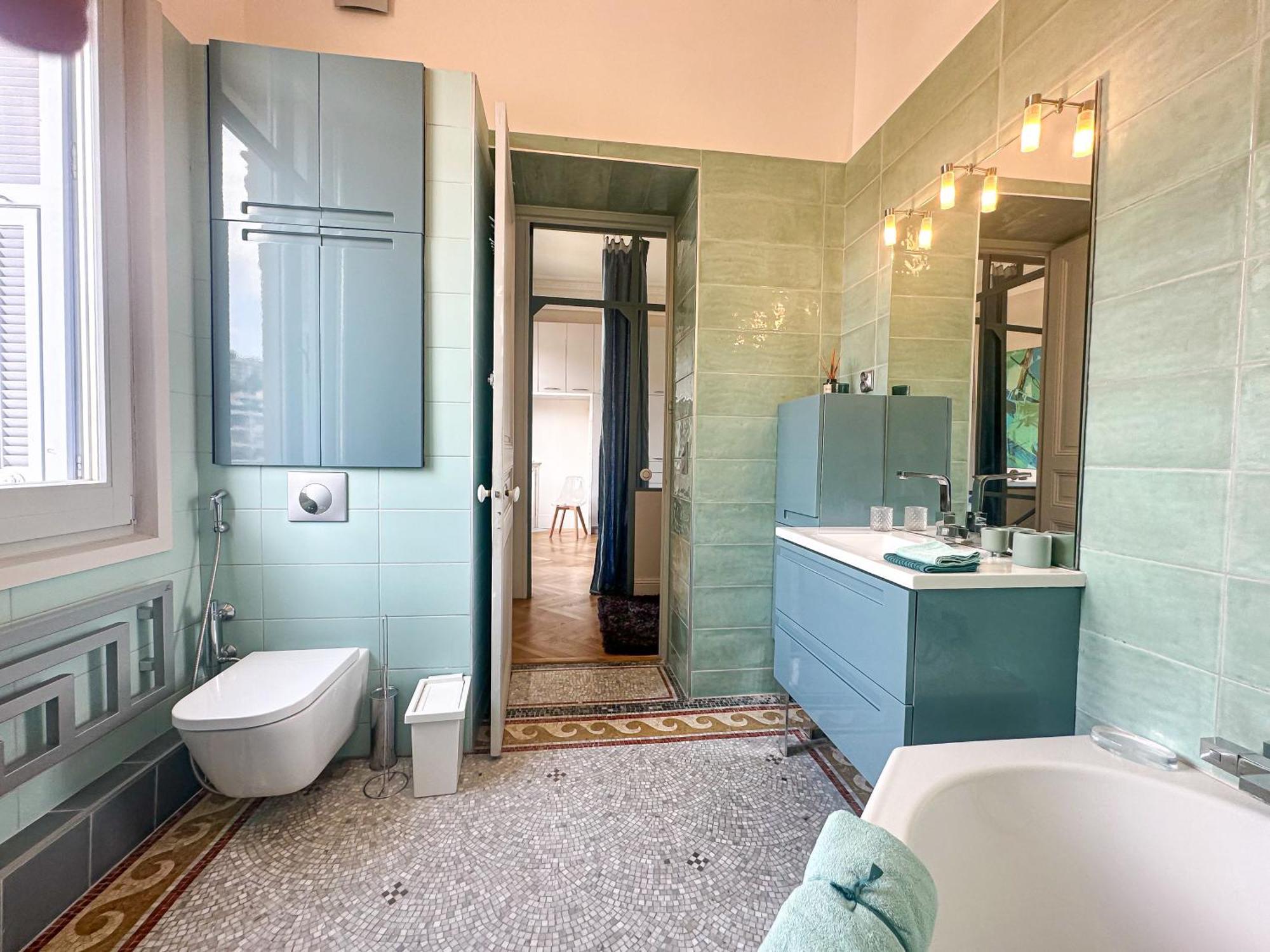 Apartment Exceptionnel Belle Epoque Avec Grande Terrasse Plein Sud *