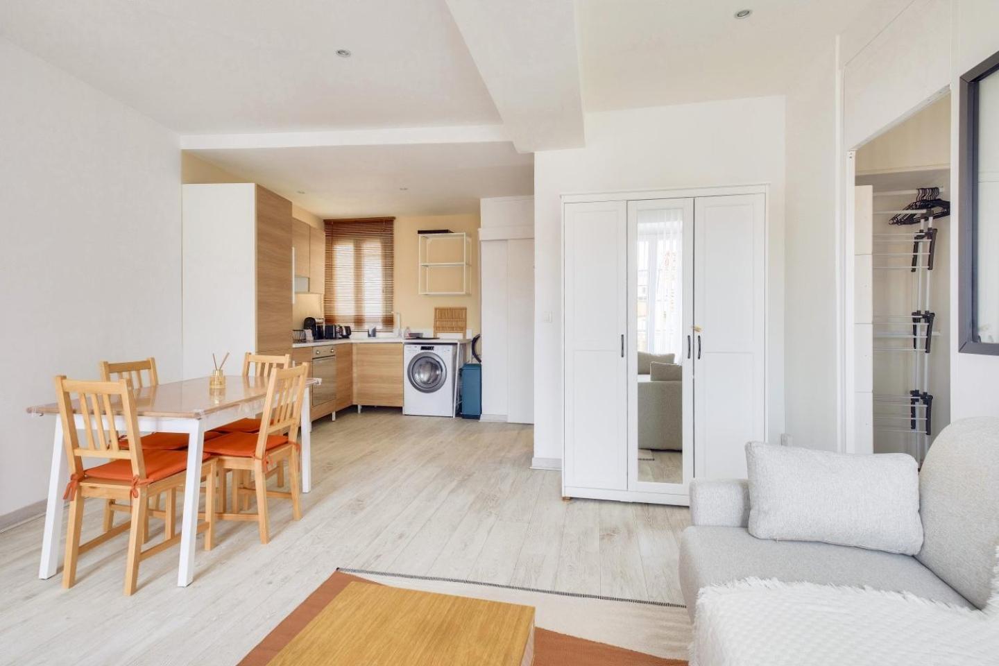 Lovely 1 Bedroom Flat In The Heart Of Nice