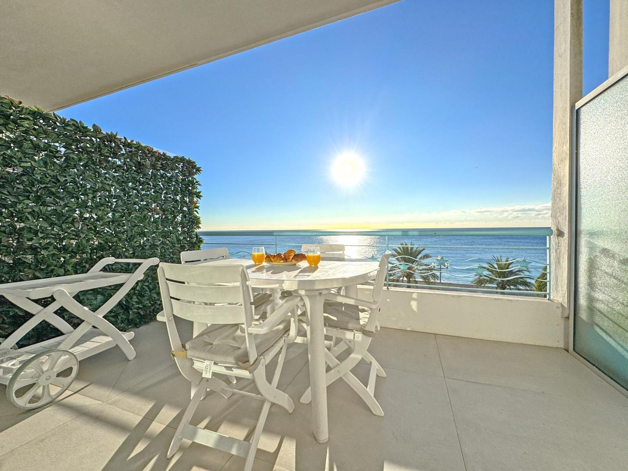 Apartment Sea Front Promenade Nice