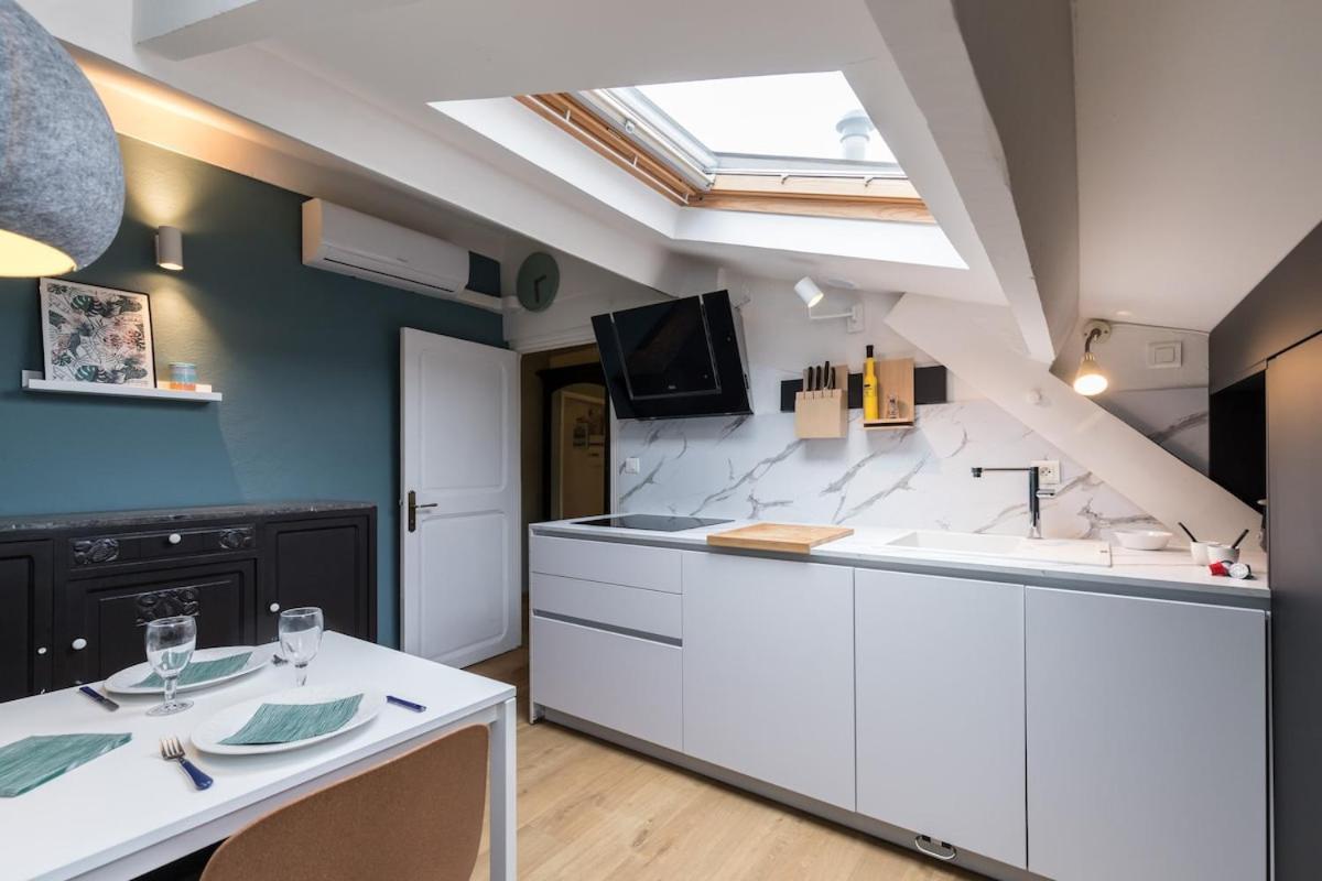 Apartment Charming Flat - Port Nice