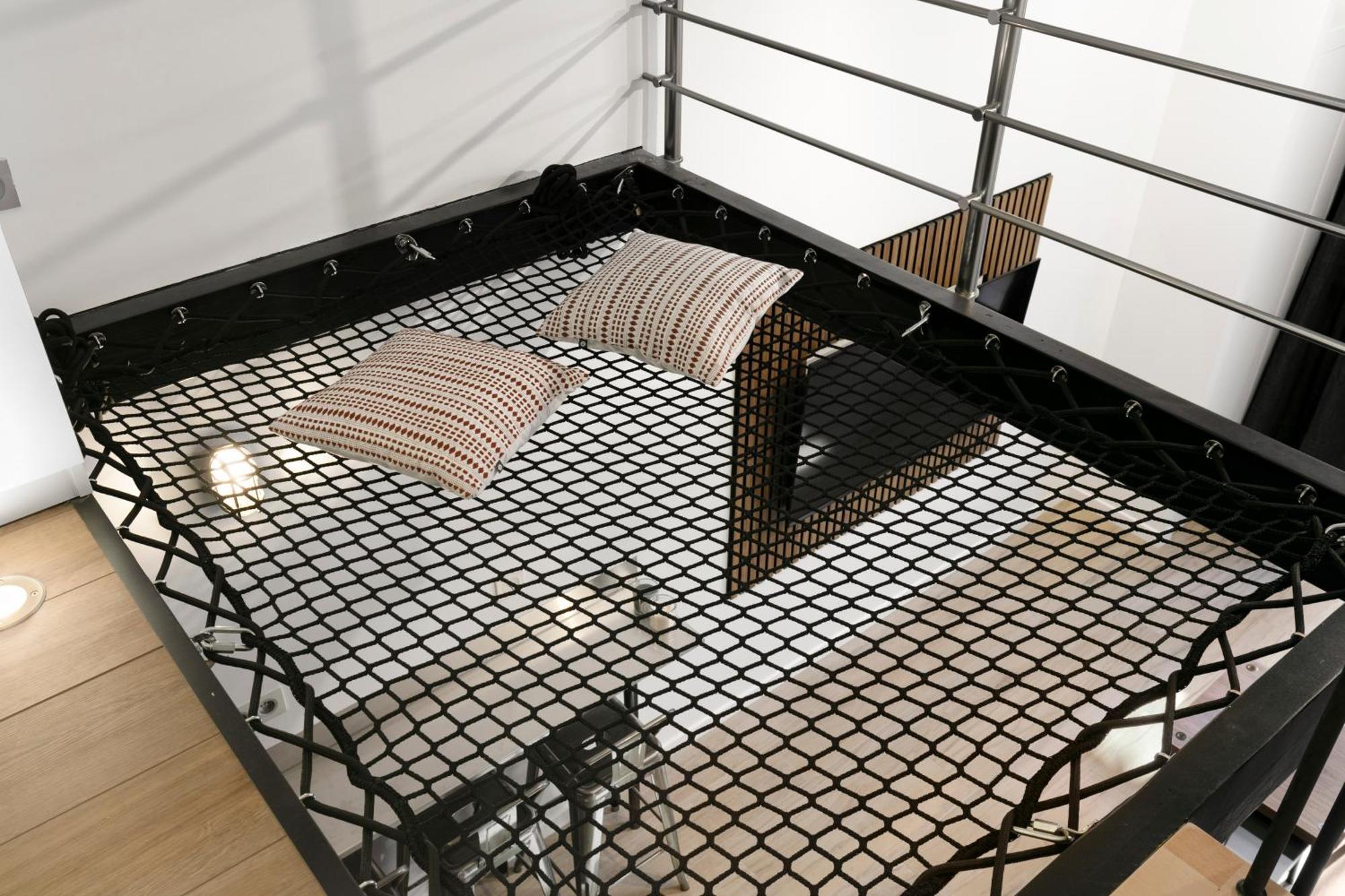 Loft Industriel Avec Terrasse Et Filet Suspendu à Cimiez Appartement *