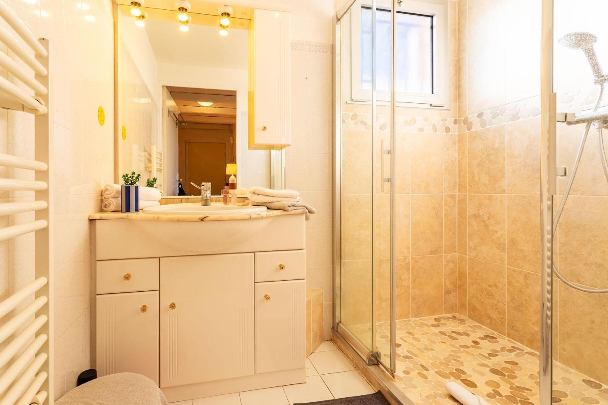 Le Jardin Bleu Ap4388 By Riviera Homes Apartment