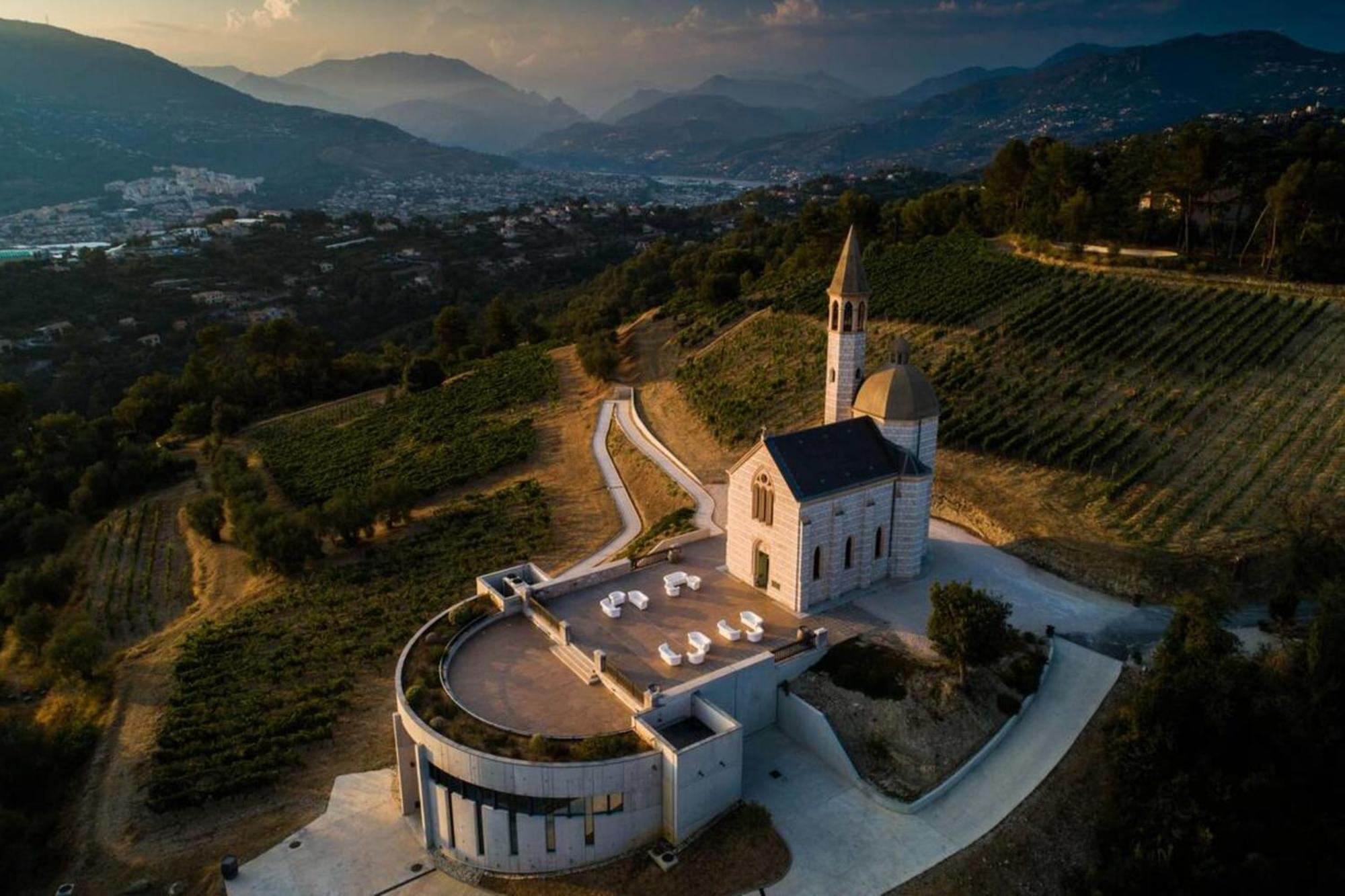 Beautiful - Garden - Pool - Sea View Villa