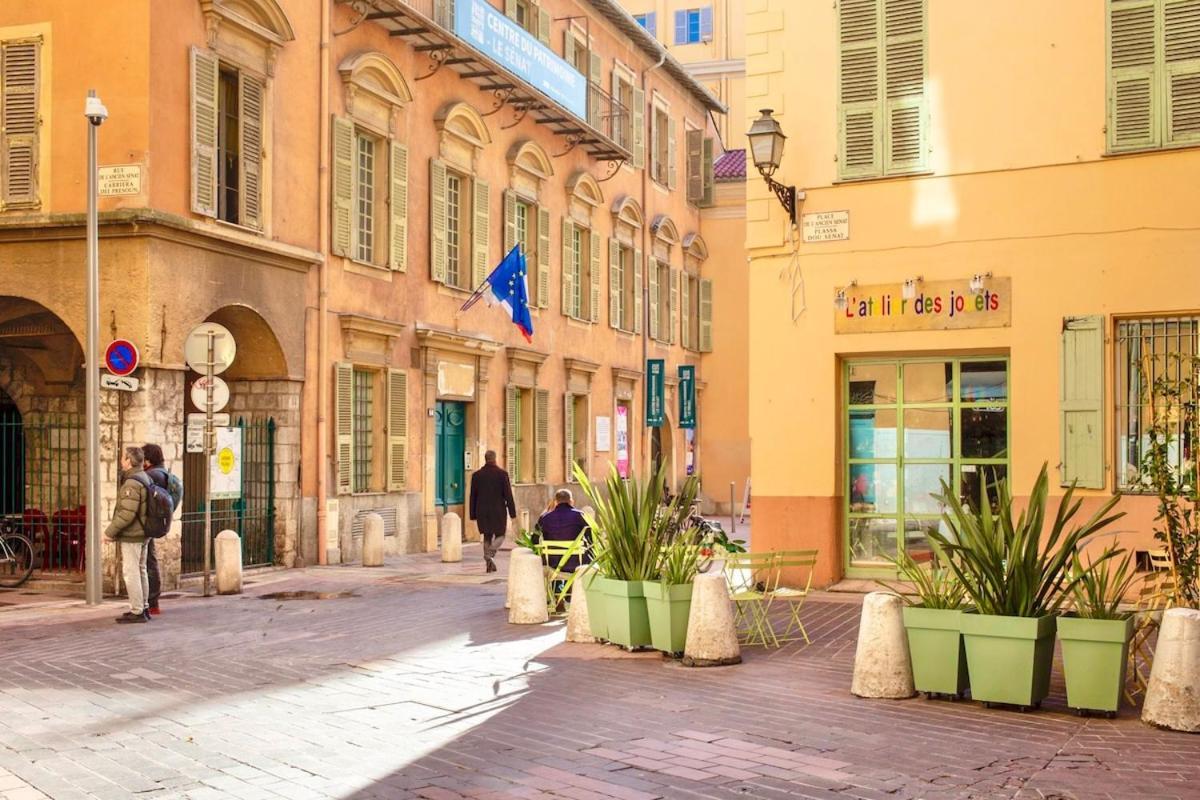 Apartment Proche Du Cours Saleya Et De La Plage, Dans Le Vieux Nice, Spacieux Et Climatise Nice