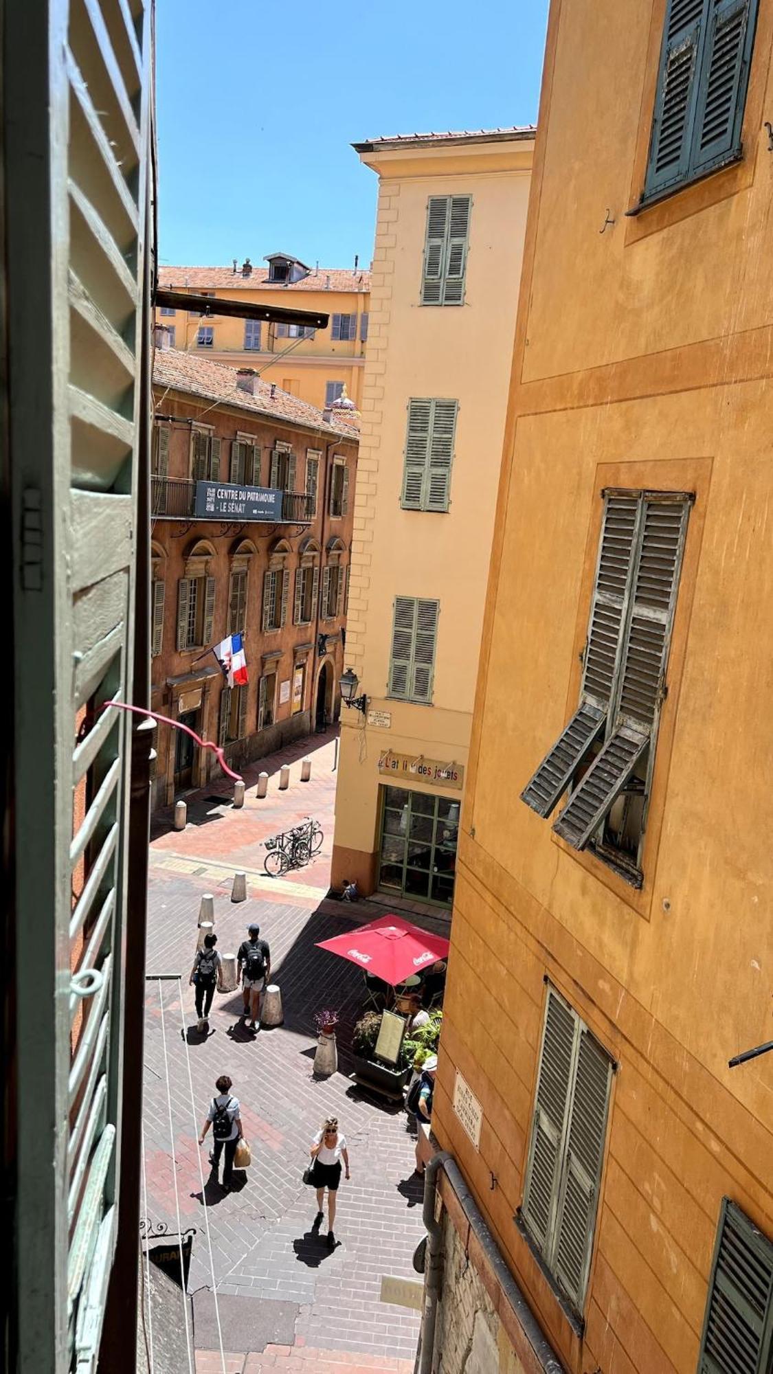 Apartment Proche Du Cours Saleya Et De La Plage, Dans Le Vieux Nice, Spacieux Et Climatise Nice