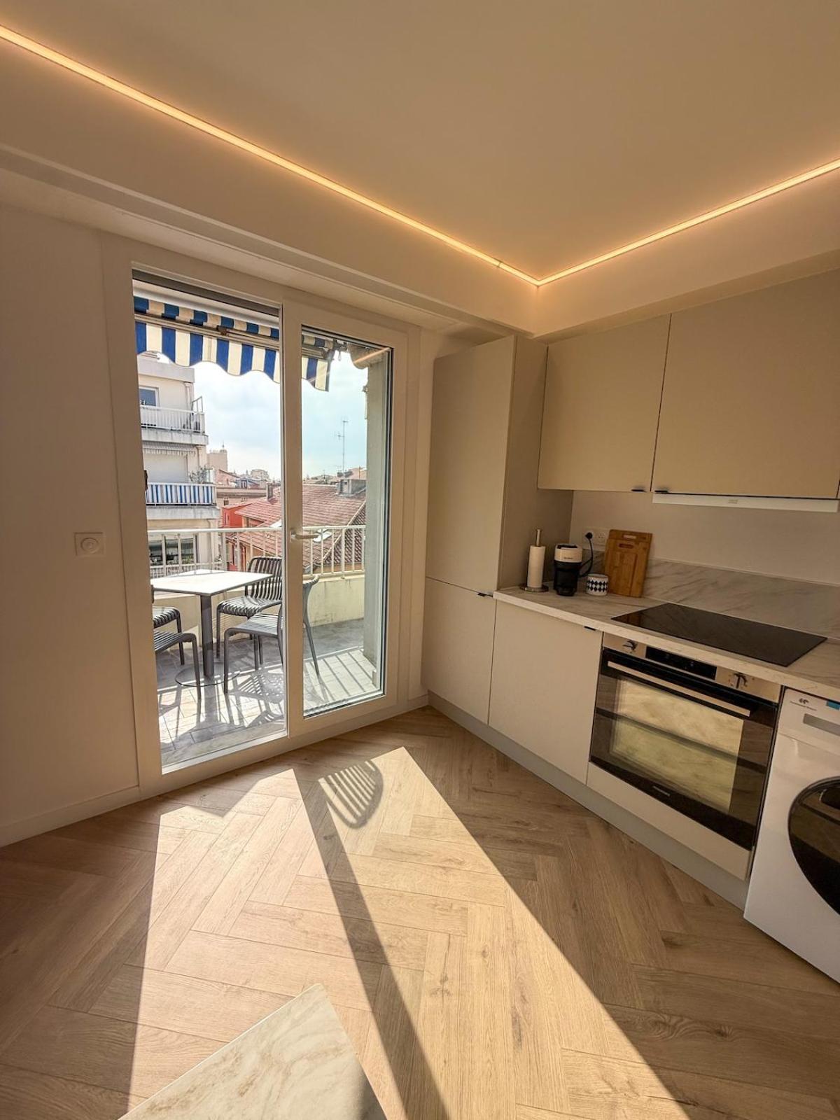 Port De 4pers Emplacement Ideal Apartment Nice