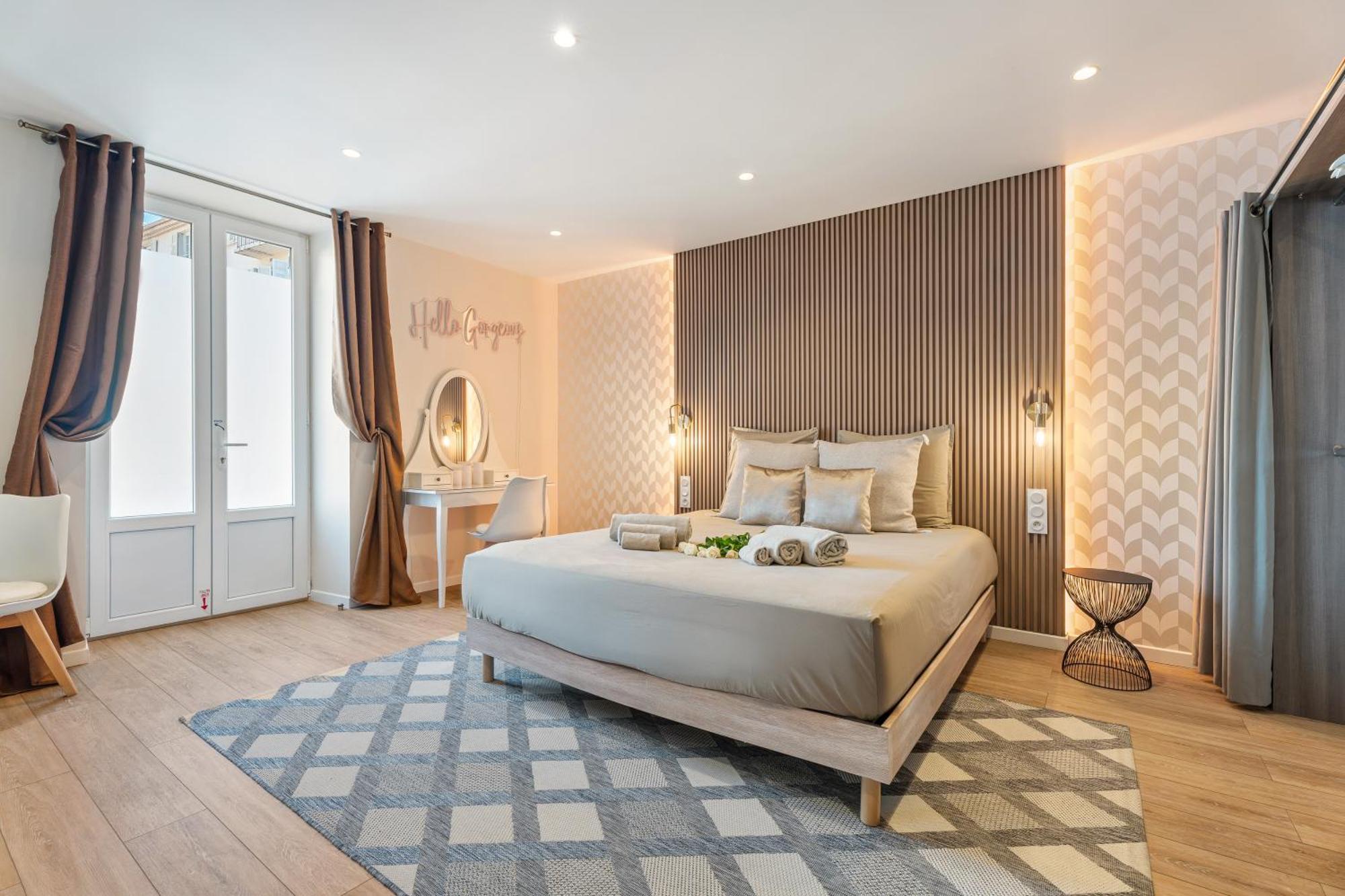 Renting - Massena - Luxe - Jacuzzi - Terrace - King Bed - Ac Appartement Nice