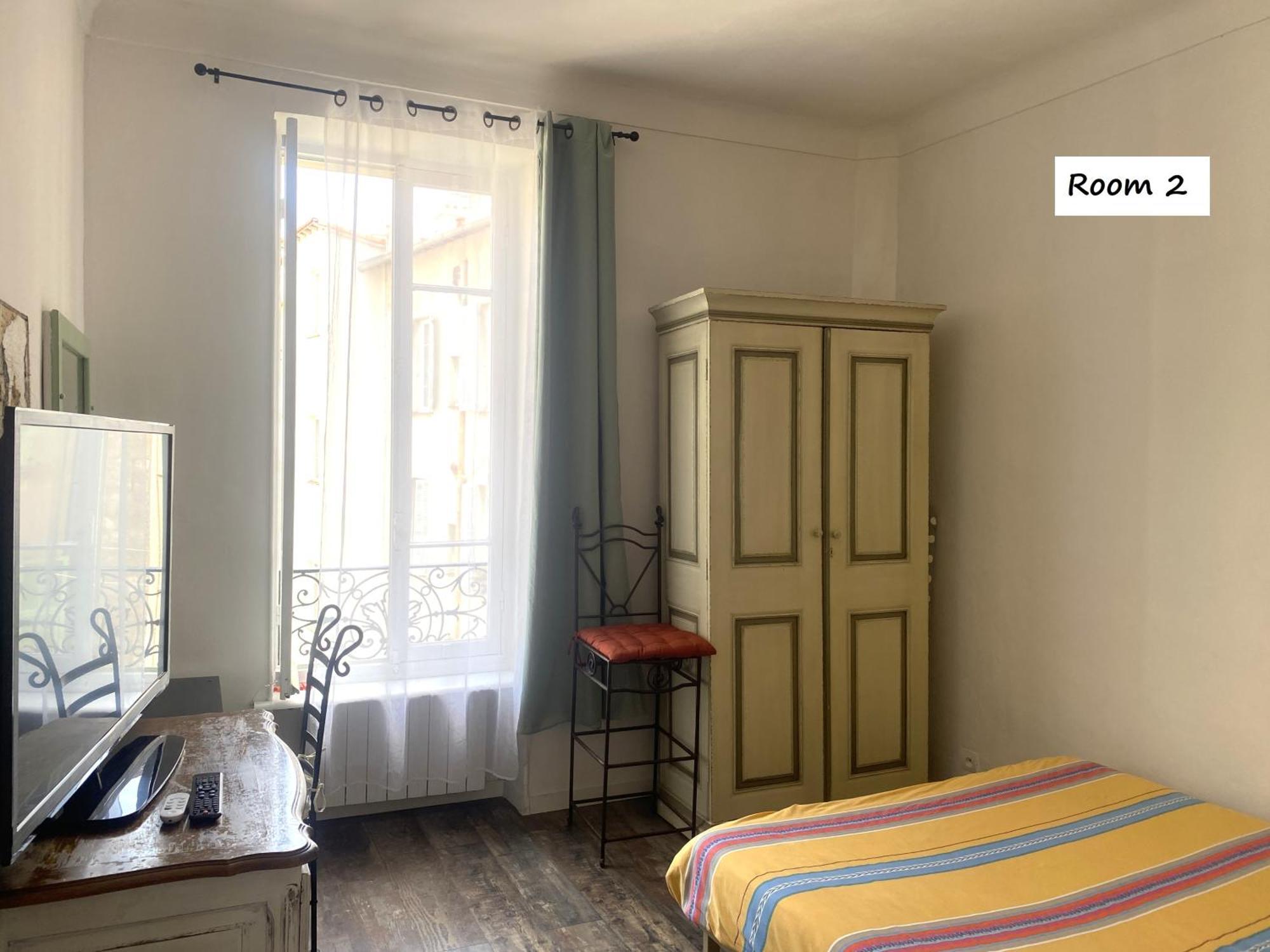 Center Bed & Breakfast 3*
